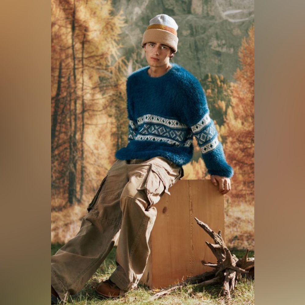 bdg fuzzy fairisle crew neck sweater